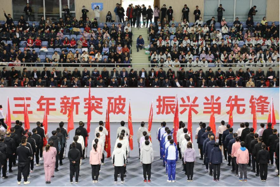 电子轮盘
积极参加省直机关工委健身运动会